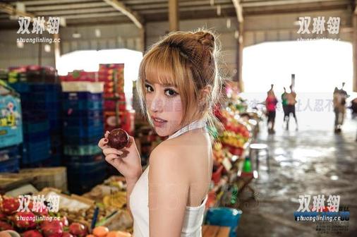AISS爱丝(钻石版) - 细节控福音：赵梦洁的毛衣合集，让人忍不住想凑近看看