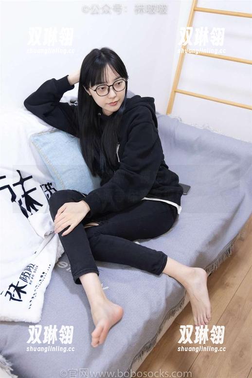 BoBoSocks袜啵啵 - 锁定奶油的裸足花絮，资源等你来发现！