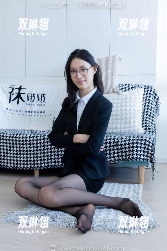 BoBoSocks袜啵啵 - 稚予的红丝：在图库里伶牙俐齿一下！
