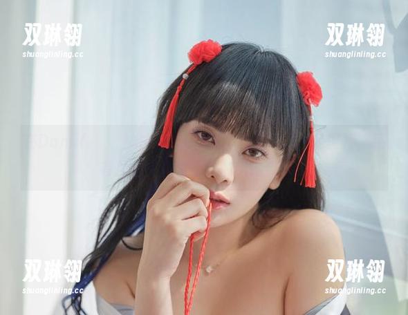 在Dami(퀸다미)姐姐的COS里，下载的不止是图片，还有那种你忍俊不禁的绝妙姿势！