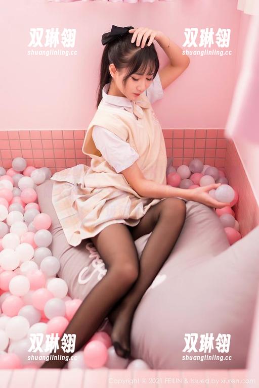 Feilin嗲囡囡 - 施忆佳KITTY的粉色美图：做个浪漫主义者，资源呢，全扔进垃圾箱了！