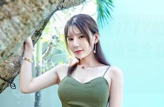 Feilin嗲囡囡 – 施忆佳KITTY的圣诞：在线图片里，圣诞老人的秘密全在这些神情流露中！