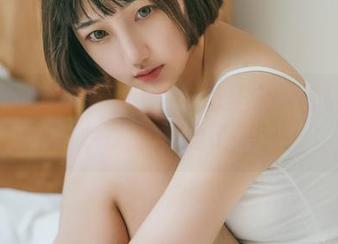 GIRLT果团网 – 尹意纯无圣光的棉袜系列，太会挑逗了吧