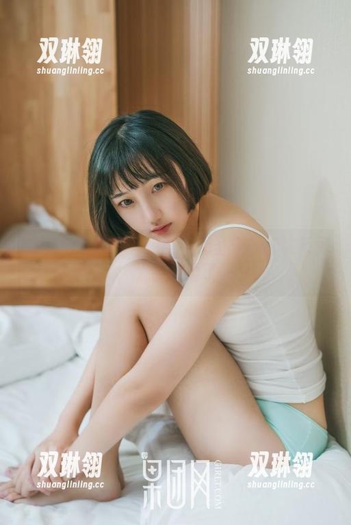 GIRLT果团网 - 尹意纯无圣光的棉袜系列，太会挑逗了吧