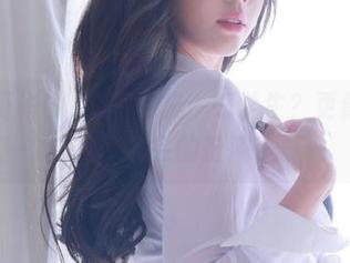 Habin夏彬(하빈)写真集：好学生？更像是一场家庭聚会的扮演！