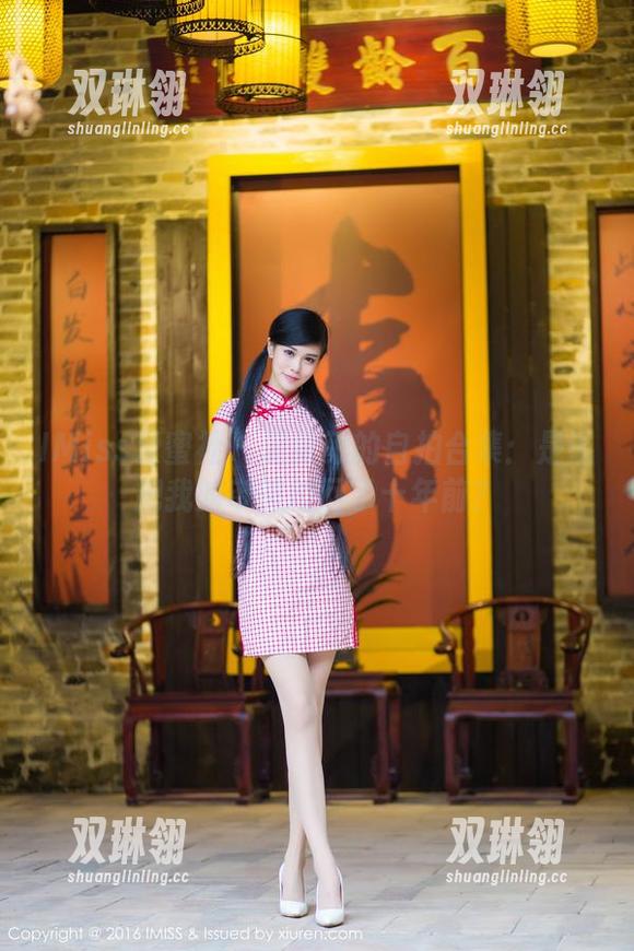 IMiss爱蜜社 - 泥鳅鳅的自拍合集：是谁把我的审美拉回了十年前？