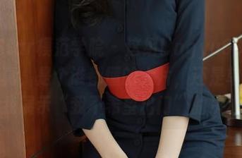 MFStar模范学院 – 这组lingyu69的礼服写真，是个谁都懂的大片，还是单纯在向我展示“我不希望出门”的决心？