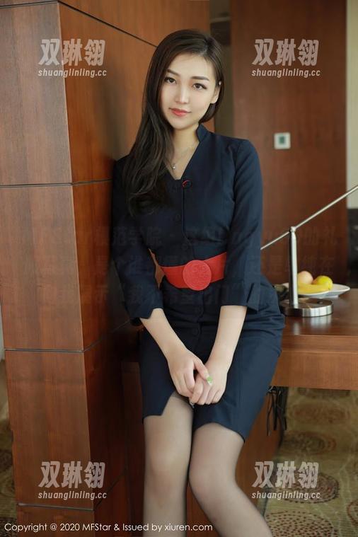 MFStar模范学院 - 这组lingyu69的礼服写真，是个谁都懂的大片，还是单纯在向我展示“我不希望出门”的决心？