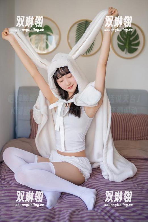 喵糖映画这次又来免费图册啦，话说天台JK制服是不是能把整个夏天的情怀都调动起来？