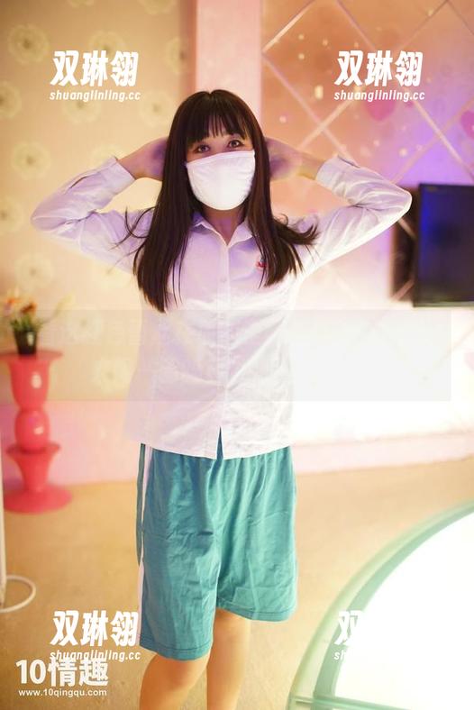 看这红色蕾丝在原图里翻滚，ROSI敢出来闯一圈吗？说好不怕羞的！