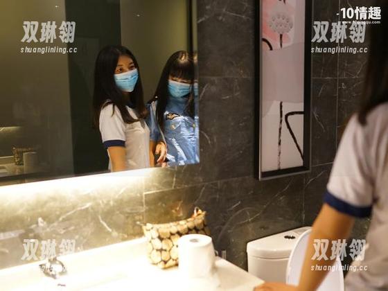 图包里的捆绑胶带，果然有RoSI的独特气质，竟然有点意思。