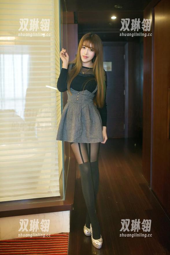 TuiGirl推女郎 - 这里有一些小九九最新的牛仔裤照片，快来看看她学会了怎样撩！