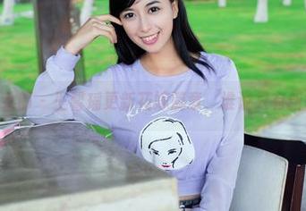 TuiGirl推女郎 – 王馨瑶更新花嫁篇章，谁说只有新娘能闪耀？