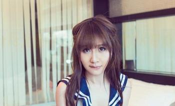 UGirls尤果网 – 李凌子搞的JK写真，资源居然有点意思