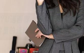 XIAOYU语画界 – 看！cherry绯月樱最新照片里的透明感伍德，你能见到谁呢？
