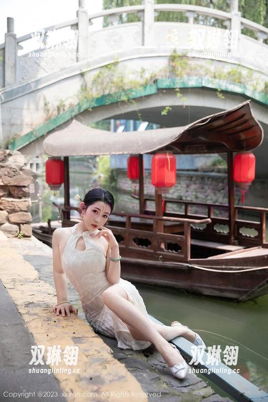 Xiuren秀人网 - 锦上添花，七七kiko镂空作品集的微妙诱惑：一一看个够