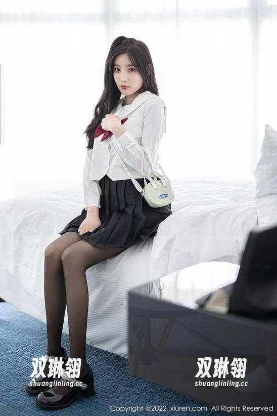 Xiuren秀人网 - 凌希儿校园画卷，高清撩动，快来分享一下肺腑之言！