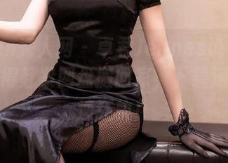 Xiuren秀人网 – 卓君Jeanes说：学妹的美，得赶紧网盘搬回家，下载速度比光速还快！