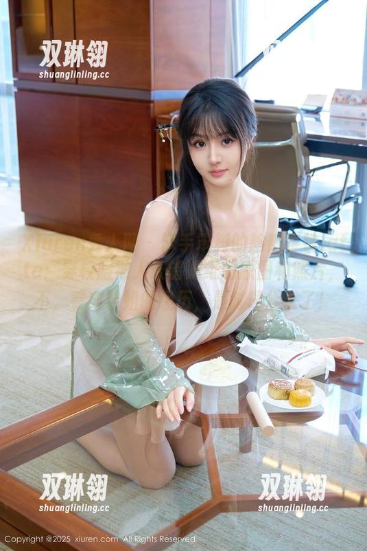 Xiuren秀人网 - 笨手笨脚的趁热拿铁latte：穿校服被人认错妹纸的原图和照片，不，看成学姐的经历，是时候分享了！