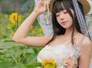 哦，Yiko湿润兔的写真在网盘里！申鹤与明枪，你准备好了吗？