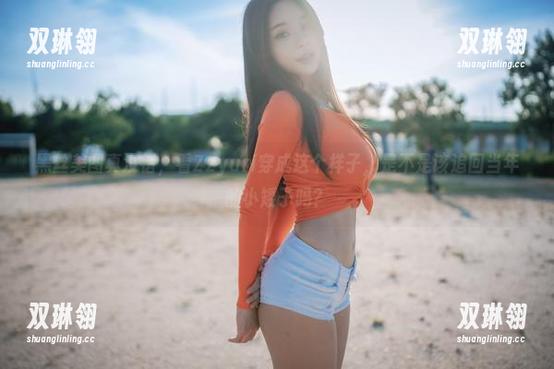 黑丝美图真没错，看Zzyuri穿成这个样子，是不是该追回当年的小矮子吗？