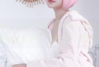 河边JK，eloise软软的另一种表达，高清到让人想问：这可以下载吗？