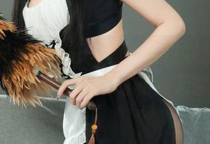 丽柜 – 安娜，女仆写真——这技能我也想学！只需一杯咖啡和点无奈…