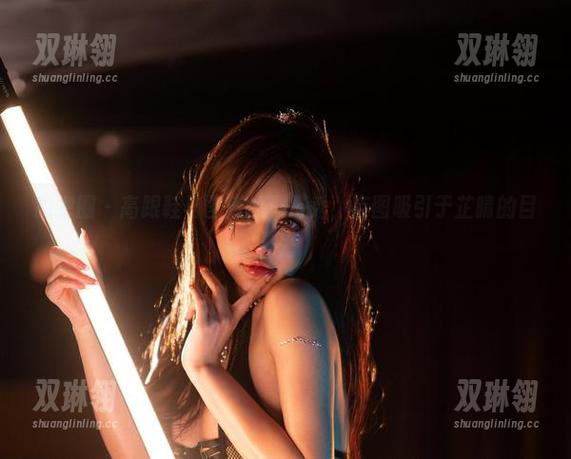 微密圈 - 高跟鞋与图库的混搭秀，妄图吸引于芷晴的目光