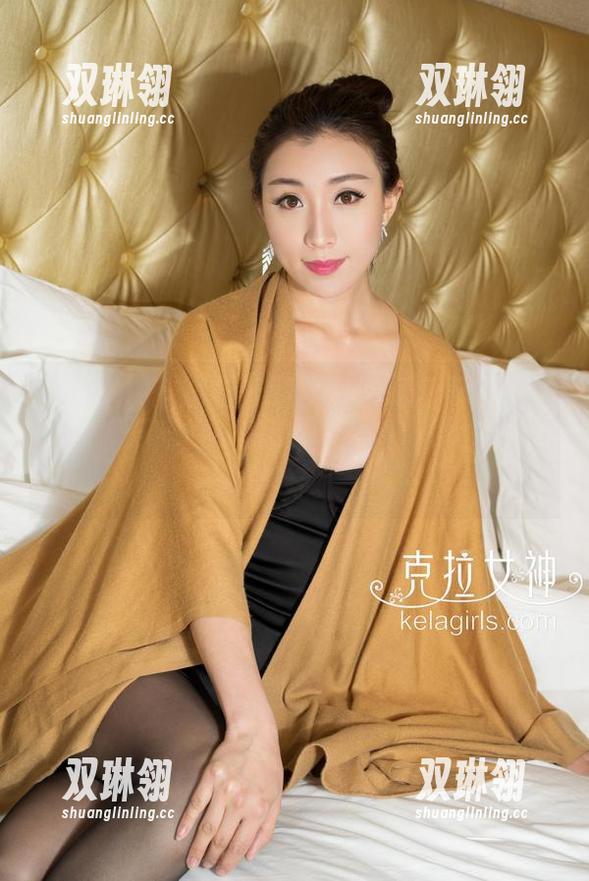 克拉女神 - 高清一睹舒彤学姐：每一页都像是掀开新的一扇窗，那里的光线打得刚刚好。