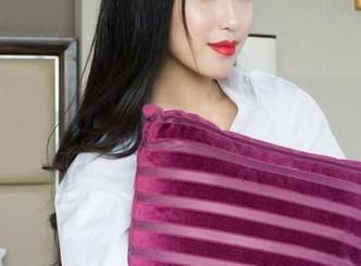 克拉女神 – 苏可可的新转折——短裤和图包的奇遇记