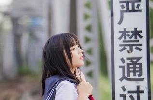 投身兔玩映画的高清午后，真想把这房间做成壁纸收藏。