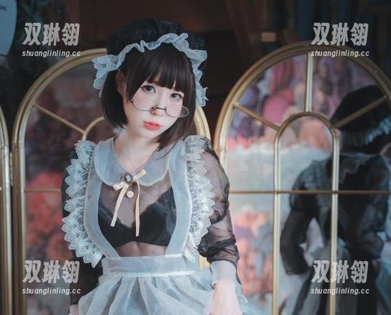 “双马尾——南鸽的野性与柔情并存的最新作品！”总想问她的灵感从哪里来。