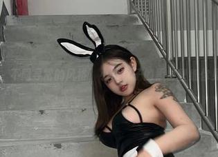 微密圈 – 不同寻常的风格，小优优子的黑白壁纸你见过吗？
