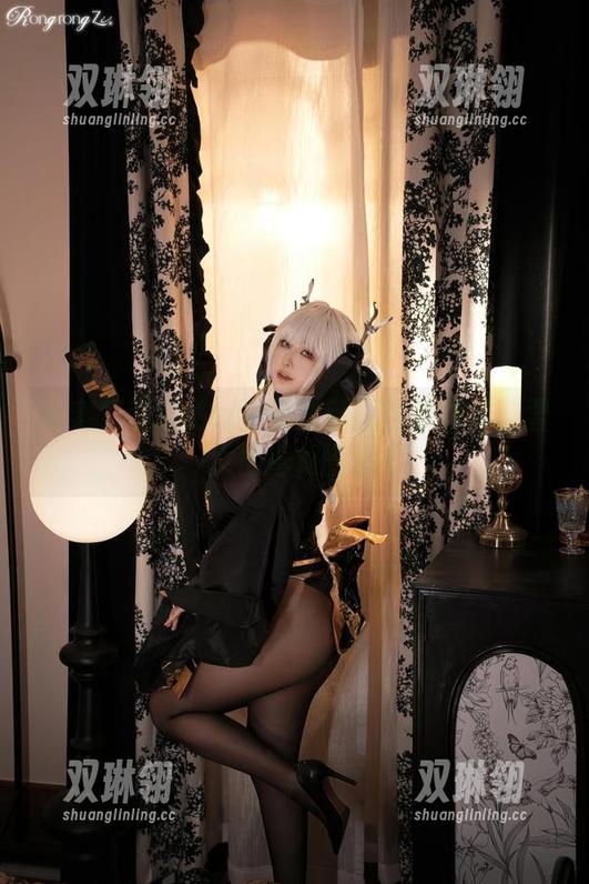 小容仔咕咕咕w呈现最新图包带你奔赴雪女的奇幻冒险