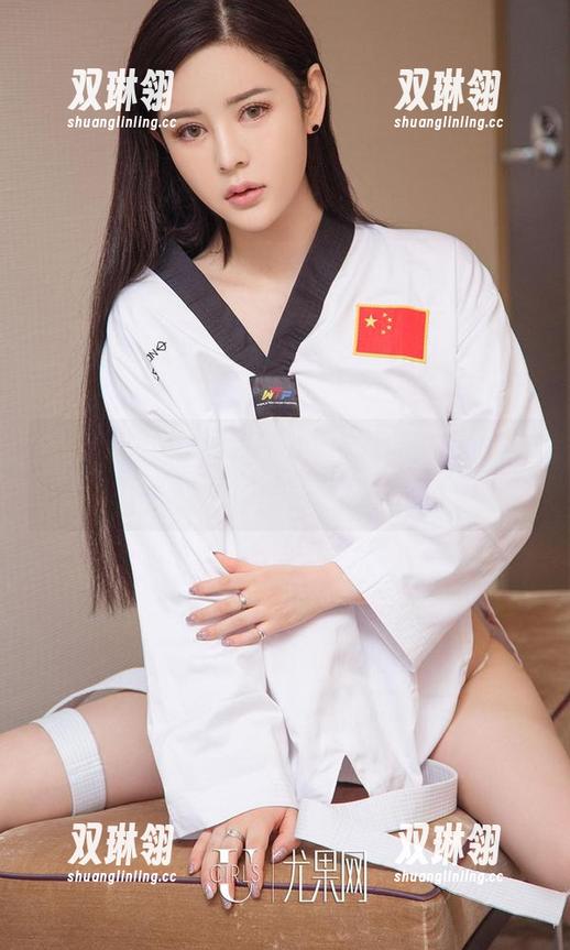 尤果网 - 从崔灿“护士”合集看，谁说白大褂只会注射药水？