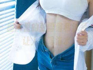 尤果网 – 图片里的张雪馨和泳装，诗意得让人想喝海水