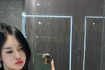 微密圈 – 瞧瞧张鑫baby的“少女”写真，网盘里那个点开立即附带惊喜。