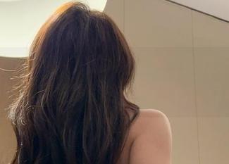 微密圈 – 借着姐姐的小提琴，徐莉芝Booty的图库值得你去慢慢下载与品味