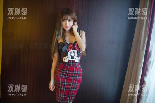 推女郎 - 高清写真中的娜露和牛仔裤：让人忍不住想偷偷为她点赞
