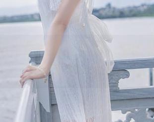 看星之迟迟最新蓝白作品，她的私人订制可真有一套！