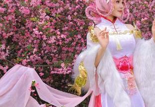看桃暖酱穿校服，原图真让人欣赏到极致，壁纸变成每日必看！