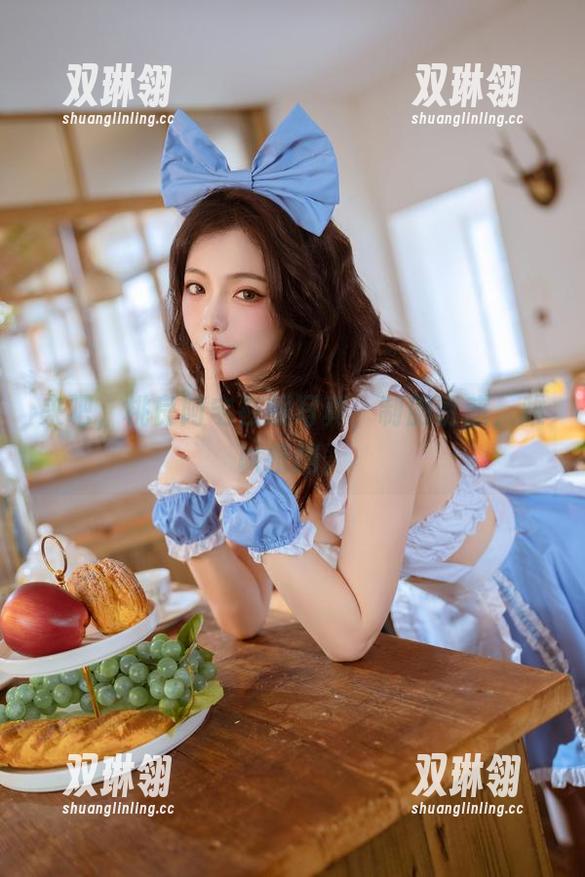 来吧，桃良阿宅在线写真，制服诱惑，难以抵挡。