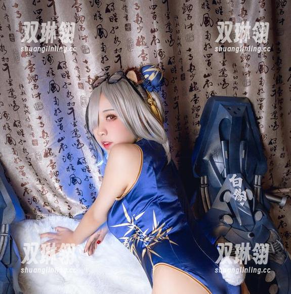 这妹妹看起来像是咖啡馆的常客，猫田圣奈奈的私拍果然有一套！