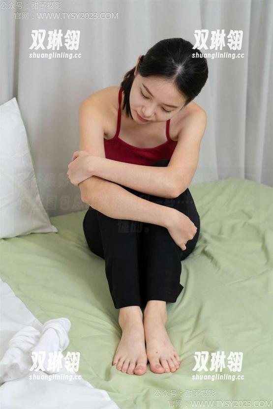 甜予摄影-齐齐 甜予摄影 - 齐齐的美图又让我想多了,这肉丝图包总让我联想到一些……咳咳,您懂的。