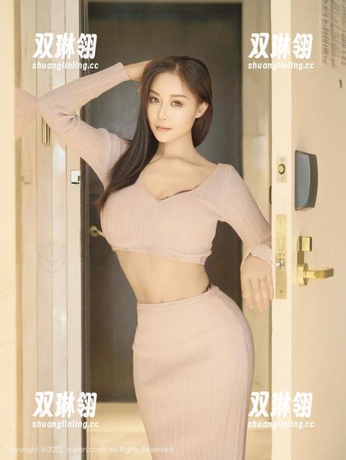 秀人网 - 圣梅子味的奈奈Fox，夏天写真合集不吝赐教，拿走不谢