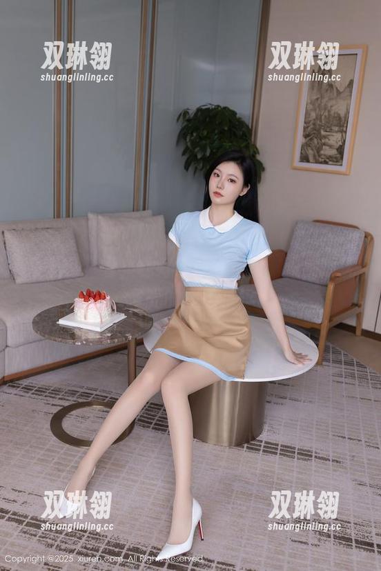 秀人网 - 看，林好好在红裙里，没实现无圣光的理想哦！