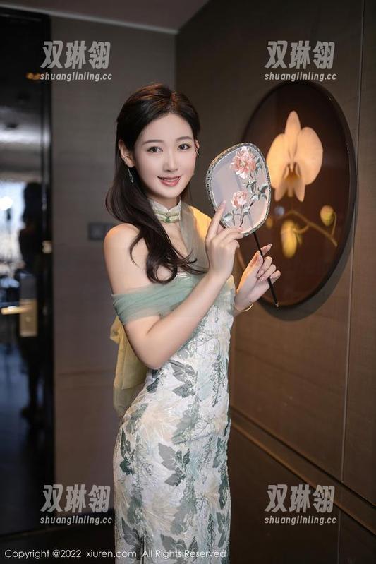 秀人网 - 在线飘过：程慧娴Phoebe的黑色图片是不是有点太撩了？