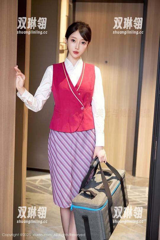 秀人网 - 高清图库趣谈：美七与她的裤里丝