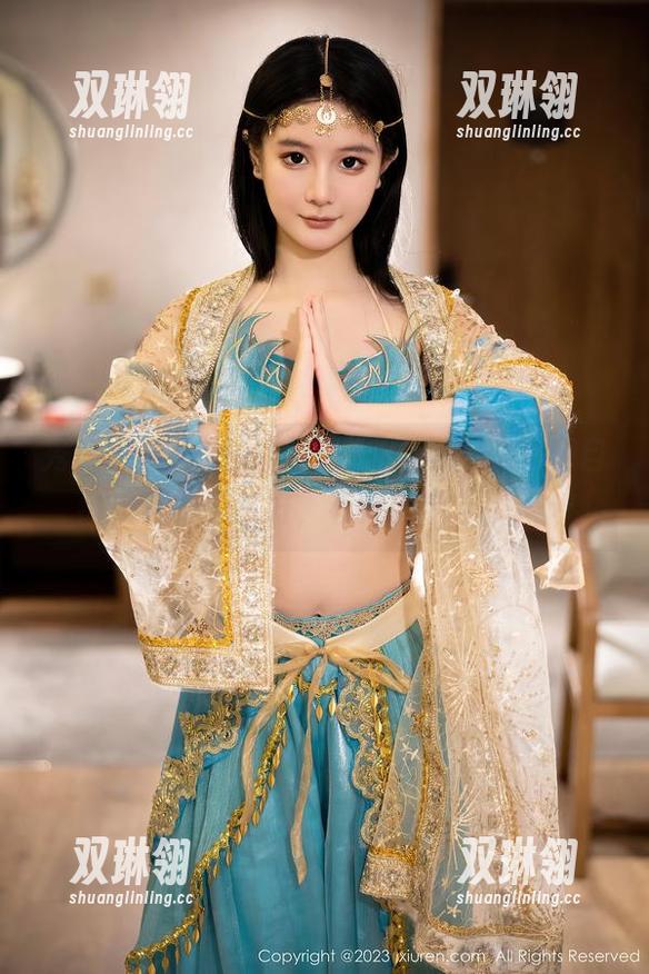 秀人网 - 瑜伽资源双全，艺轩把优雅和自然结合得那么好，有点想学学了……