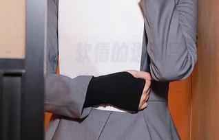 秀人网 – 小心，软情的透明写真可能让你情不自禁想多看几遍！